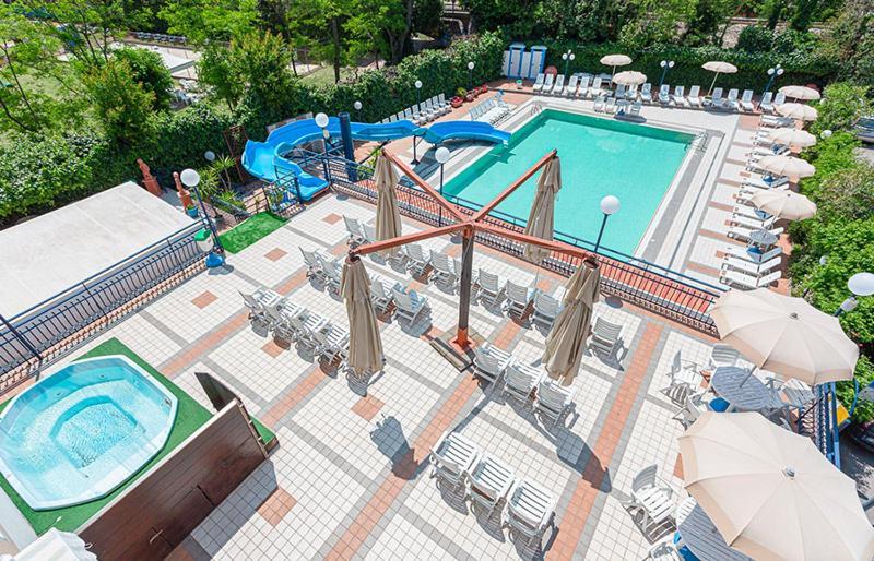 Hotel Minerva Gatteo a Mare Exterior foto